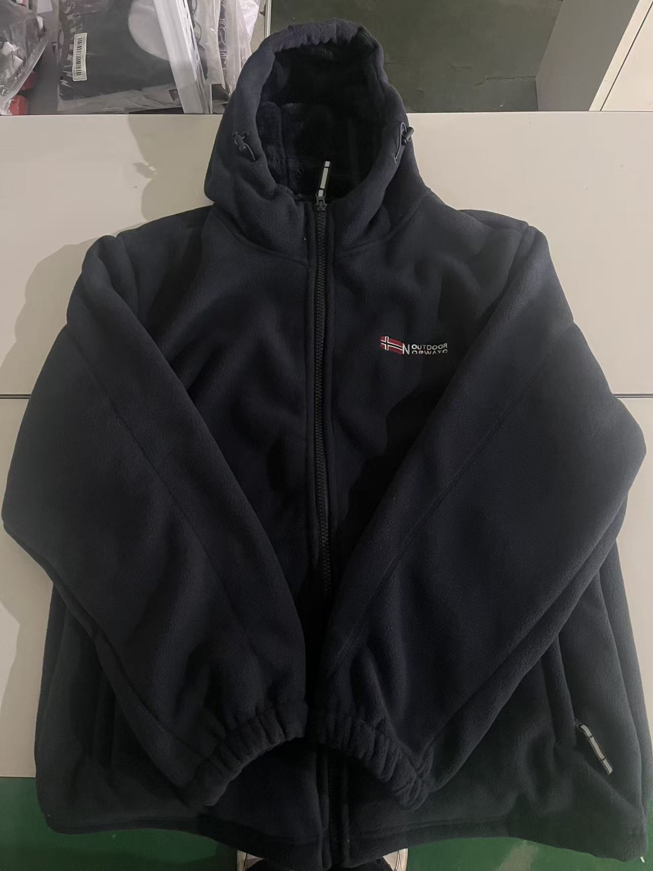 سترة شتوية للرجال سترة سميكة ك - مراجعة Retro Gaming Jacket وسعره