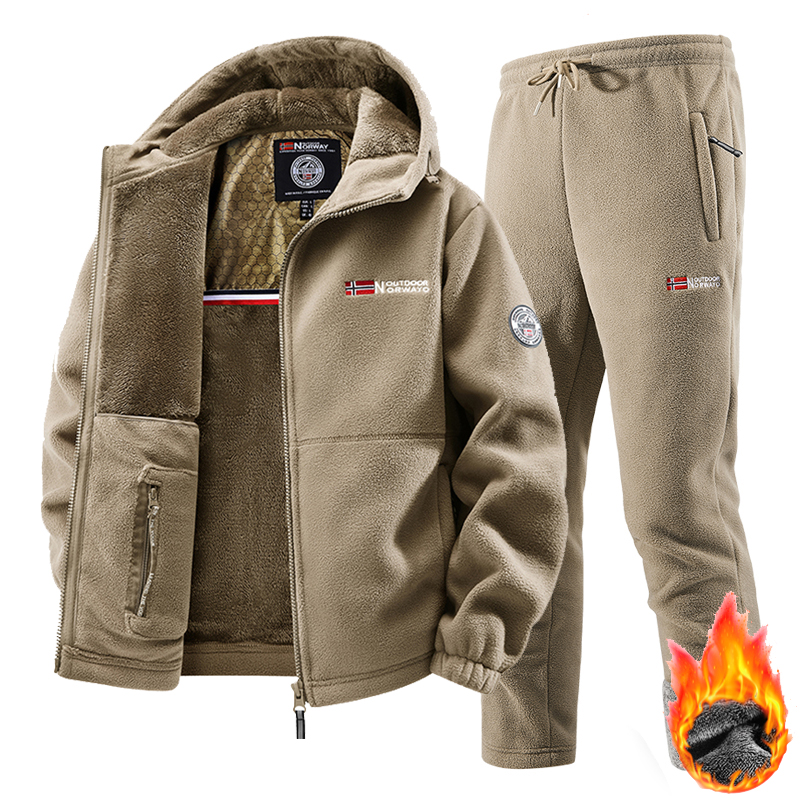 طقم ملابس رياضية شتوية جديد لل - مراجعة Retro Gaming Jacket وسعره